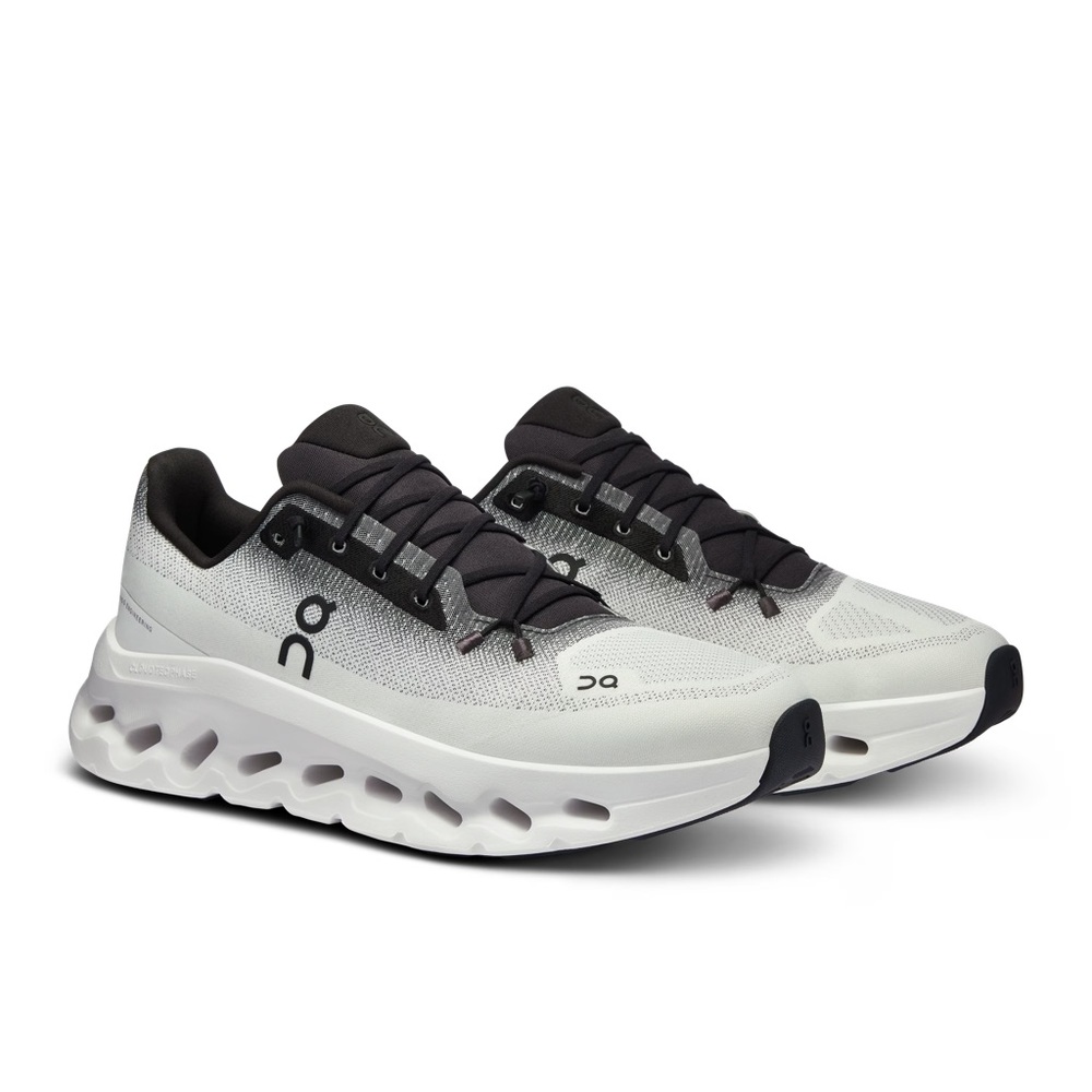 Like NEW On Cloudtilt Sneakers, Women’s US 7